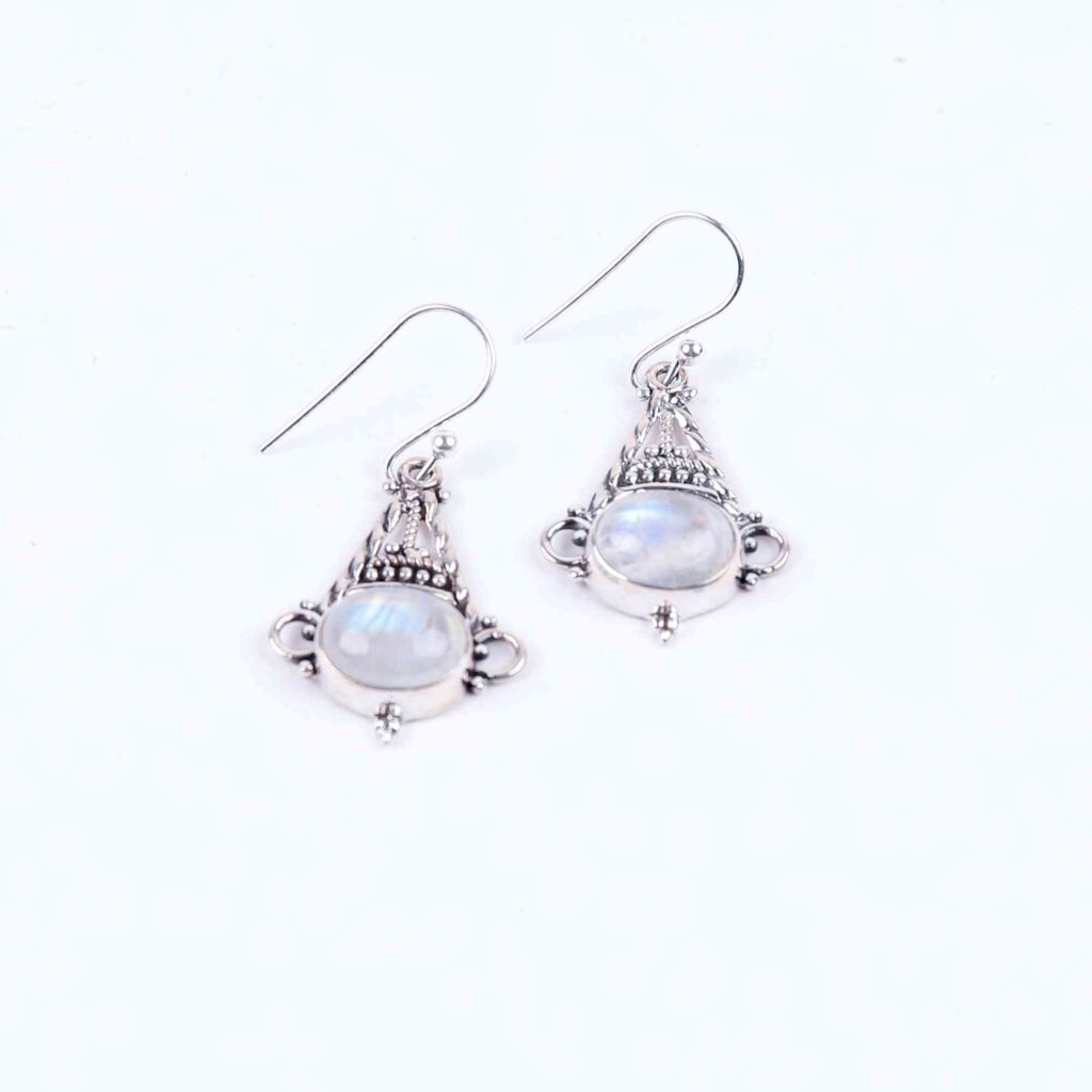 Silver_Earring_Moonstone_Oval